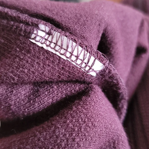 Burgundy Perry Ellis Men's Zip-Up Sweater - Picture 7 of 7